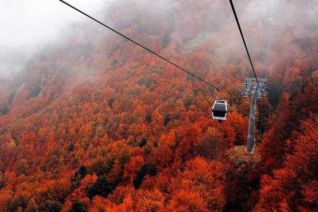Uludağ'a teleferikle rengarenk sonbahar yolculuğu