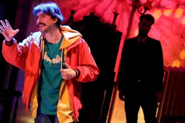 ŞEHİR TİYATROLARI UÇURTMANIN KUYRUĞU OYUNUYLA BURSA’DA