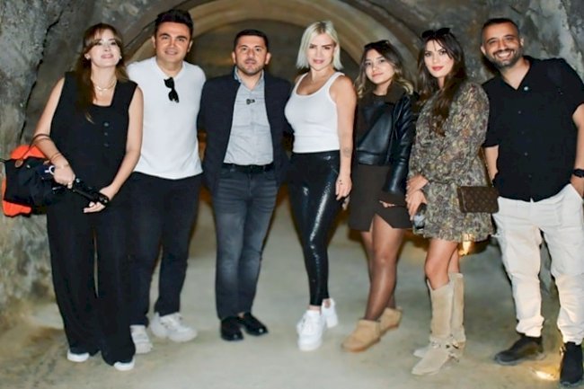 Ömür Gedik, Sahne Öncesi Traktörle Hasada Katıldı