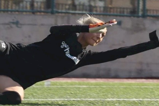 NEVİDE ÇİÇEK TRANSFERİYLE GÜNDEM OLDU