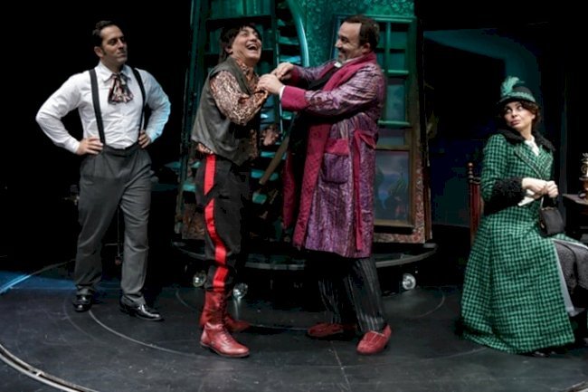 ŞEHİR TİYATROLARI“KÖPEK KALBİ” OYUNUYLA BURSA’DA