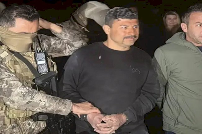 UŞAK'DA AİLE ŞİDDETİ İHBARINA GİDEN POLİSLERE TÜFEKLİ SALDIRI!