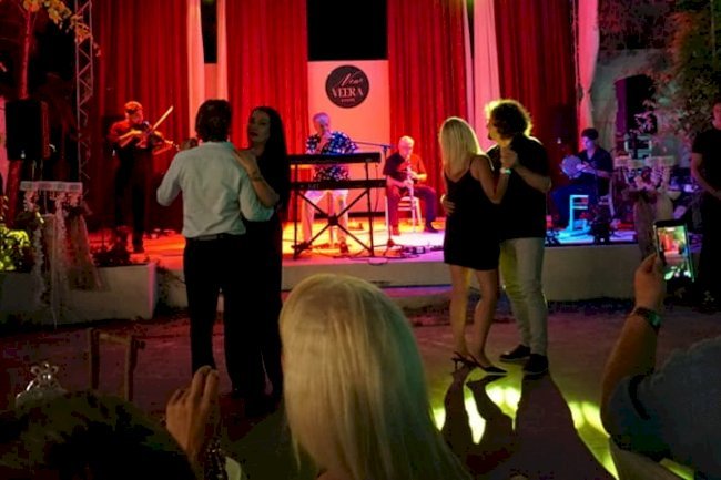 Arif Susam, Bodrum'da Hayranlarına Unutulmaz Bir Gece Yaşattı