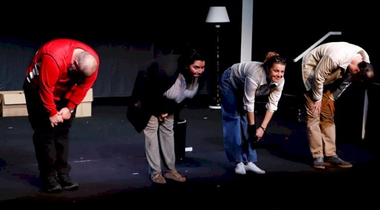 ŞEHİR TİYATROLARI “YENİLMEZ” OYUNUYLA FRANKFURT SEYİRCİSİYLE BULUŞTU