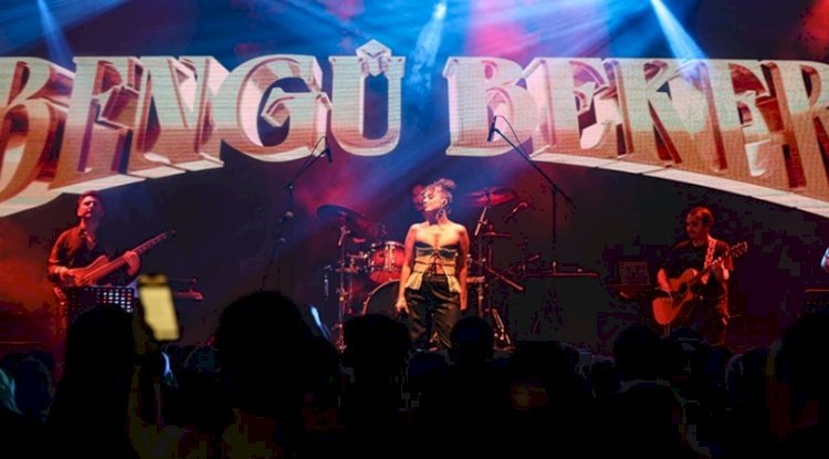 Bengü Beker’le İstanbul Aşktan Yandı