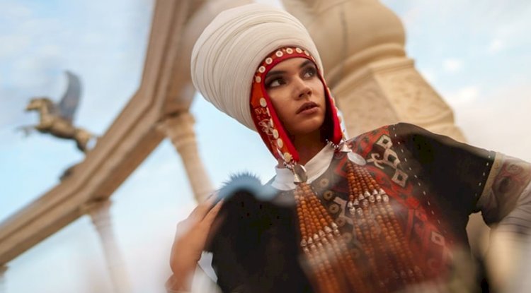 YAĞMUR ROBERTA GLOBAL MODA SAHNESİNDE PARLIYOR