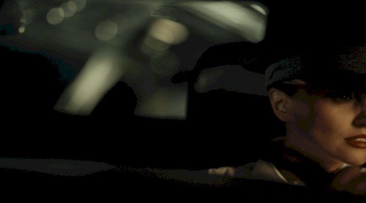 Bengü Beker’den Limuzinde “Pişman Boy” Partisi