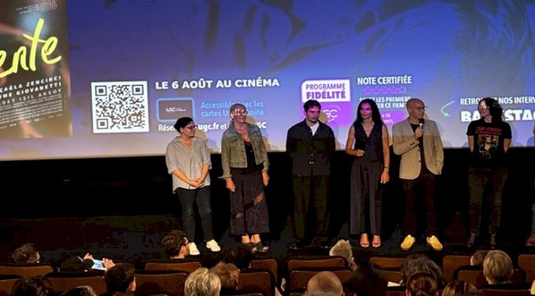 Paris’te Saadet Işıl Aksoy Rüzgarı