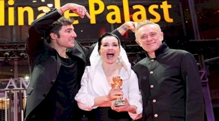 Berlin'de Türk gecesi... Altın Ayı ödülü Sarı Zarflar’ın