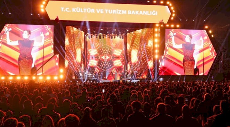 ‘EBRU YAŞAR DEĞİLİM AMA BENDE ÇOK YANGINLAR GÖRDÜM’