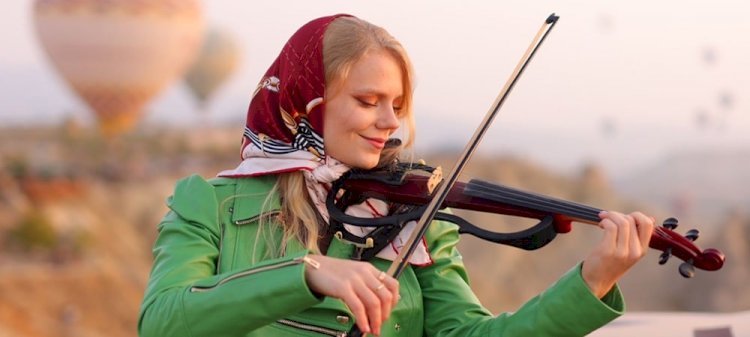 SAHNENİN IŞILTISI ANNA MİADZVEDZEVA İLE MÜZİK VE BÜYÜNÜN BULUŞTUĞU ANLAR