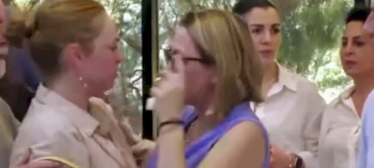 Ünlü oyuncu Demet Evgar’dan taziye ziyareti