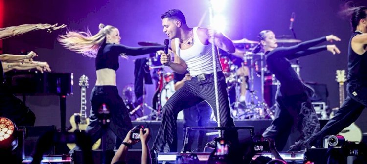 Emir Can İğrek’ten Ayakta Alkışlanan Performans