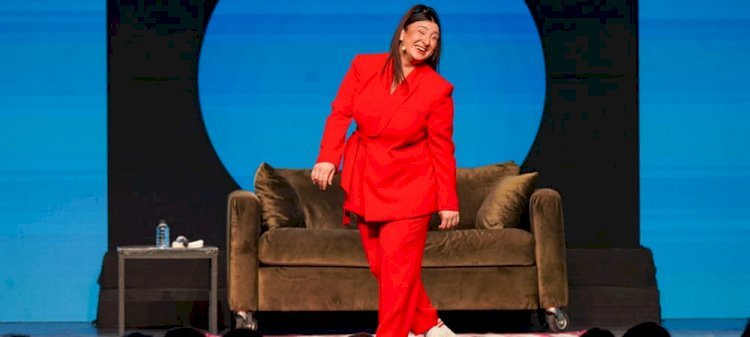 Yasemin Sakallıoğlu’ndan ‘Doğru Koca Nasıl Seçilir’ Gösterisine Duygusal Veda