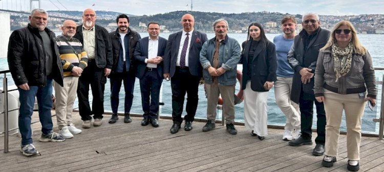 SANAT VE BASIN EL ELE: ÜSKÜDAR SANATLA BULUŞTU