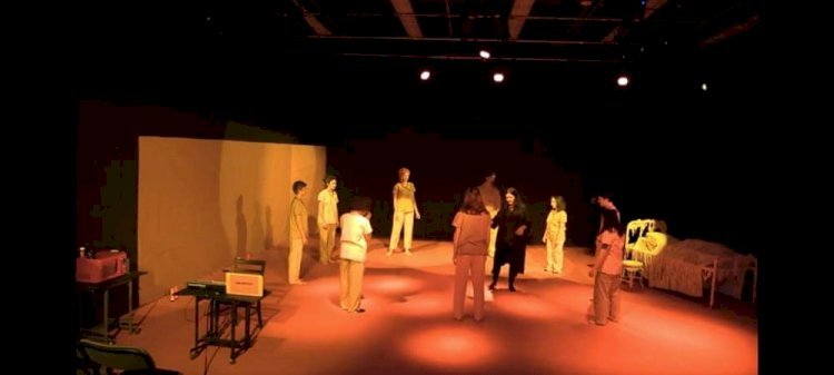 “BİR ARAŞTIRMA YÖNTEMİ OLARAK SANATSAL PRATİK VE PERFORMANS”