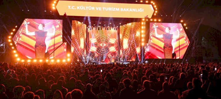 ‘EBRU YAŞAR DEĞİLİM AMA BENDE ÇOK YANGINLAR GÖRDÜM’