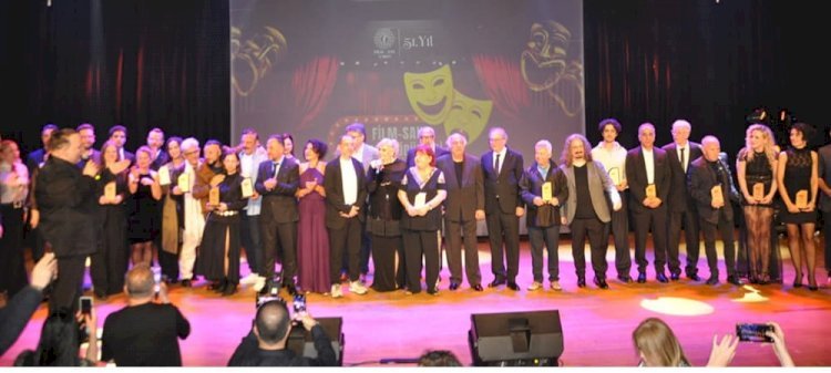 FİLMSAN SANAT ÖDÜLLERİ DEFNE YALNIZ, YÜCEL ERTEN, ÖZEN YULA VE CENGİZ ÖZEK'E VERİLDİ.